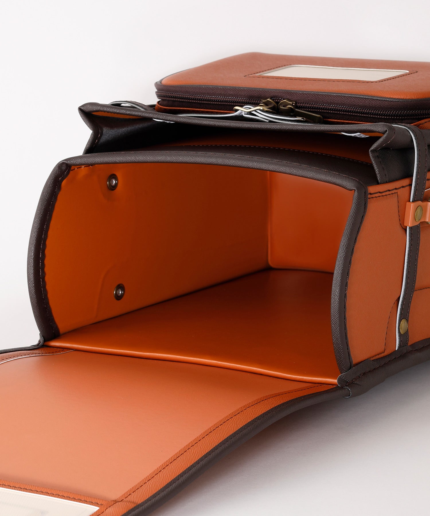 クラシック＜人工皮革プレミアム＞