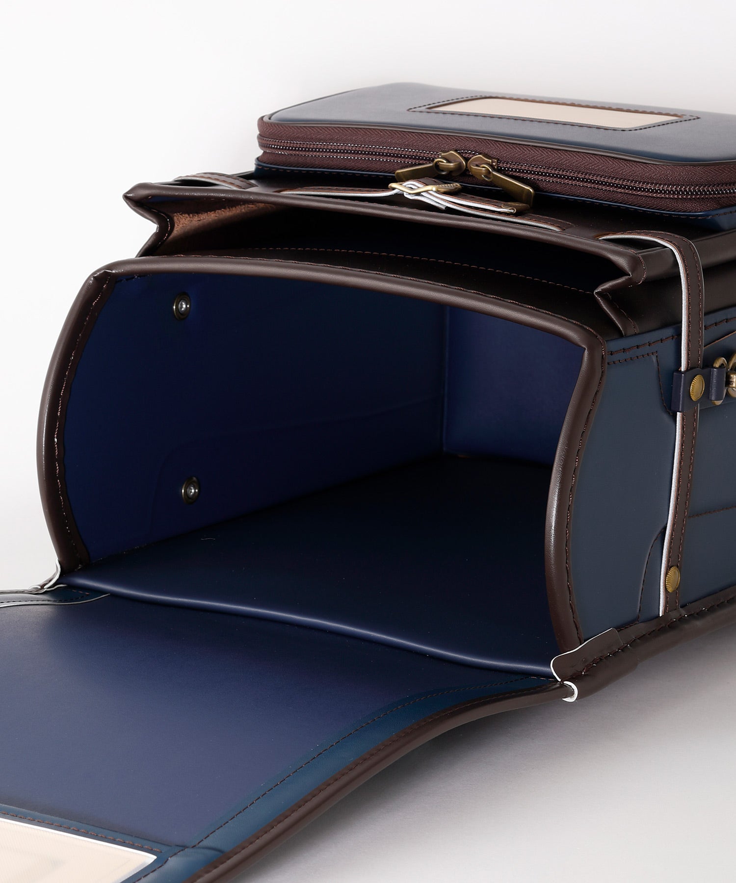 クラシック＜牛革＞